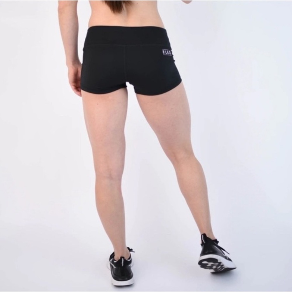 Womens black fleo bike shorts size large